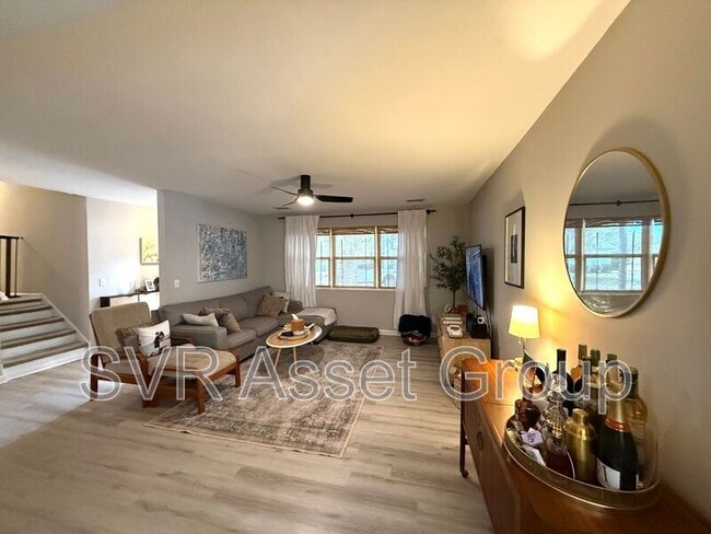 Foto del edificio - 1272 Arlingwood Ave