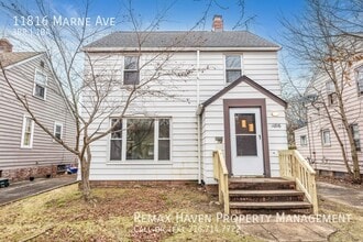 Building Photo - 11816 Marne Ave