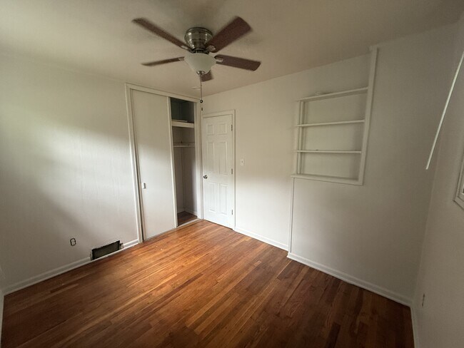 Foto del edificio - 604 Thornton Ave