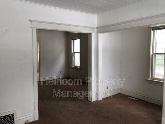 Foto del edificio - 3055 Vernon St