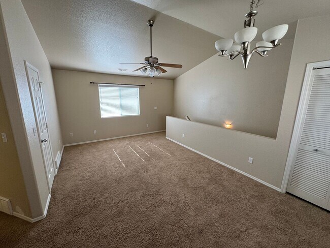 Foto del edificio - Perfect 1Bed 1Bath Unit right by I-25!!!