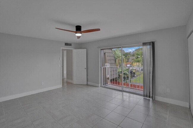 Foto del edificio - 22232 Boca Rancho Dr