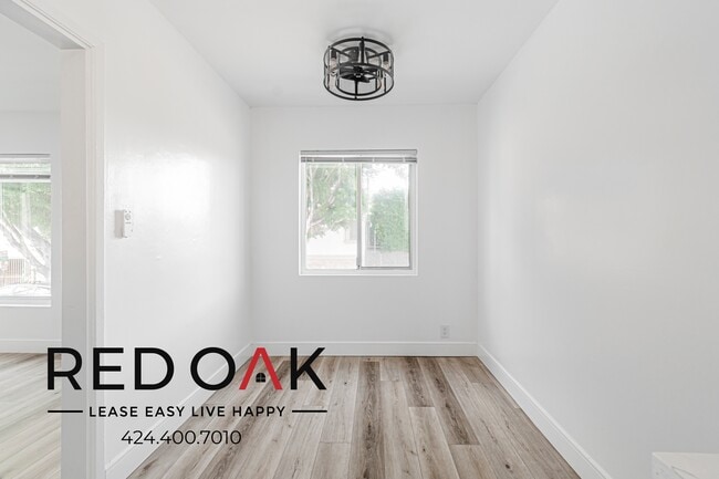 Building Photo - 8514 Sherwood Dr