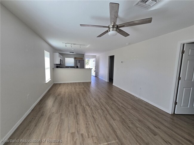 Building Photo - 6923 San Benito Dr