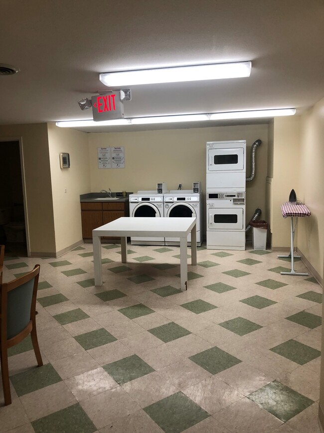 Basement Laundry - 117 E Milwaukee St