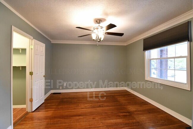 Foto del edificio - 953 Ellison Ave