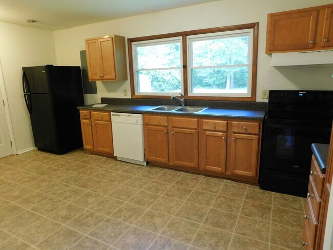 Foto del edificio - Brick Ranch in Oxford Heights Subdivision