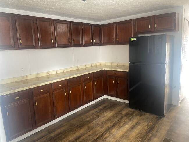 Foto del edificio - 2803 Padgett Rd