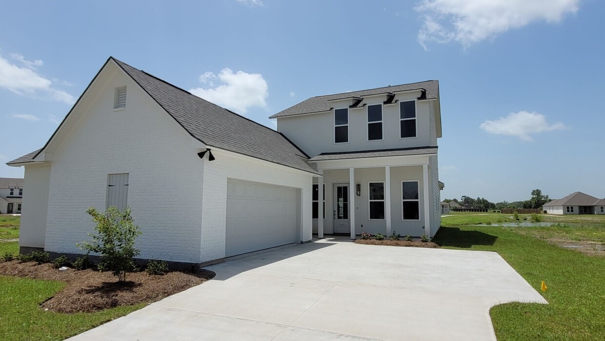 Photo - 2922 Woodgrove Way