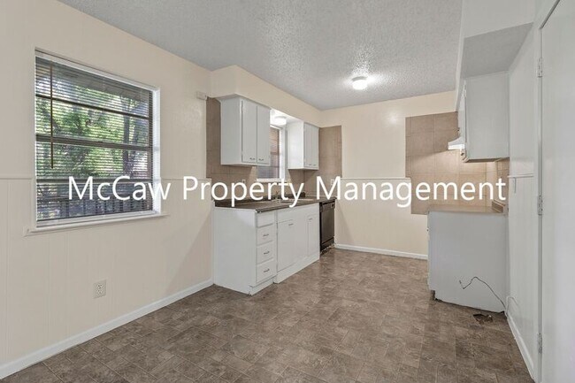 Foto del edificio - 12308 Knight Dr