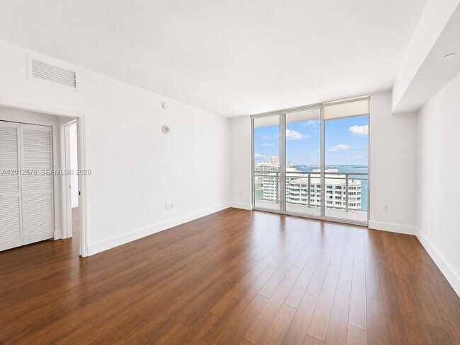 Building Photo - 951 Brickell Ave