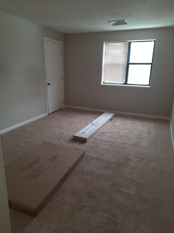 Foto del edificio - 10 Longworth Ave