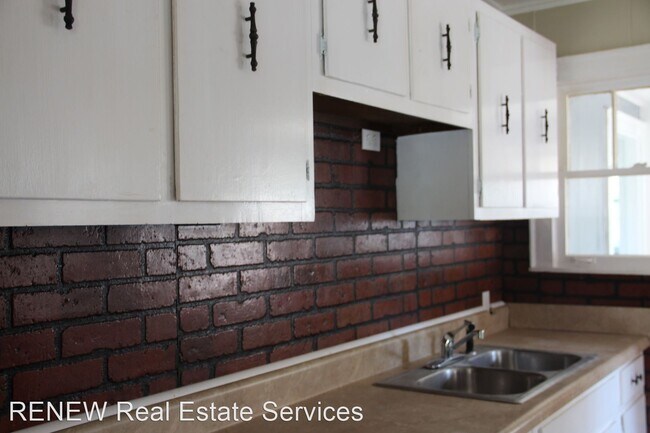 Building Photo - 3 br, 1 bath House - 232 Harris Street