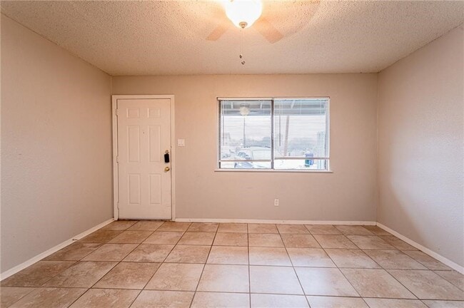 Building Photo - 5209 Tahoe Trail