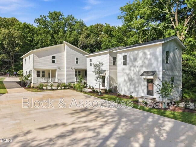 Foto del edificio - 2815 Wilcox Pl