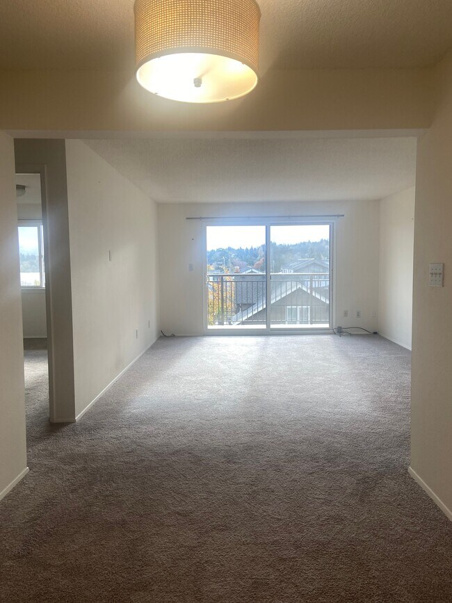 Foto del edificio - 911 N 73rd St