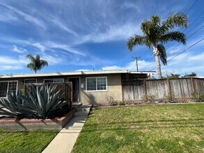 Building Photo - 8171 Opal Cir