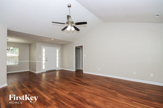Foto del edificio - 6616 Cedar Cliff Dr