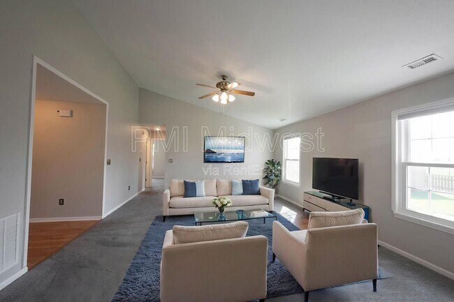 Building Photo - 7657 Scatter Woods Ln