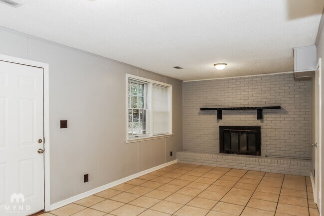 Foto del edificio - 11313 Mountain Crest Dr SE