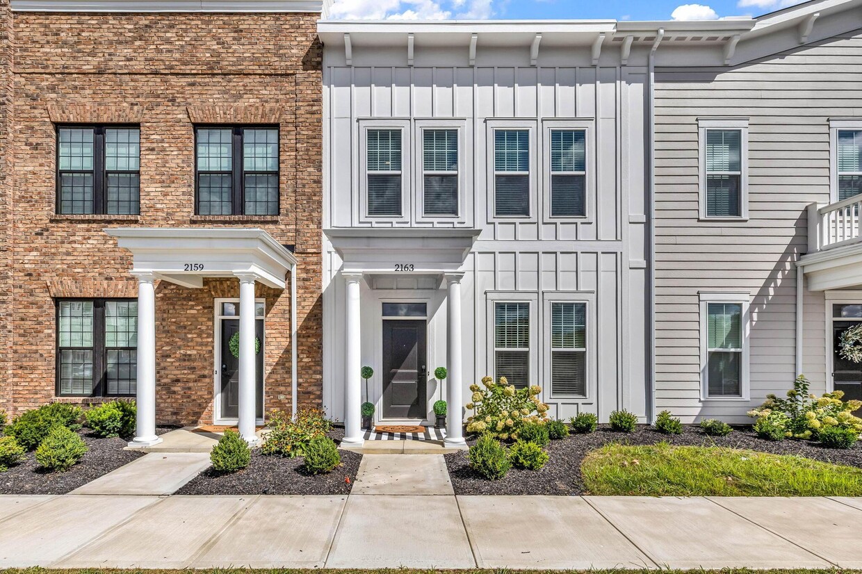 Primary Photo - 2163 Roosevelt Dr