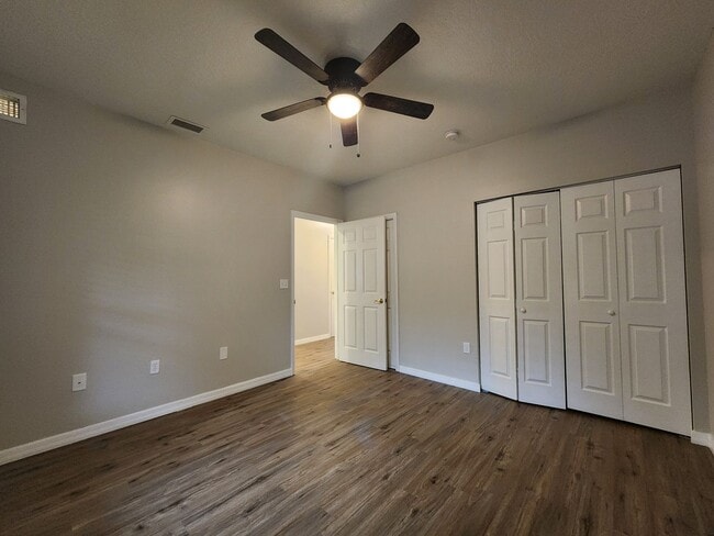 Foto del edificio - 2 Bedroom 2 Bath Remodeled Unit with a Bal...