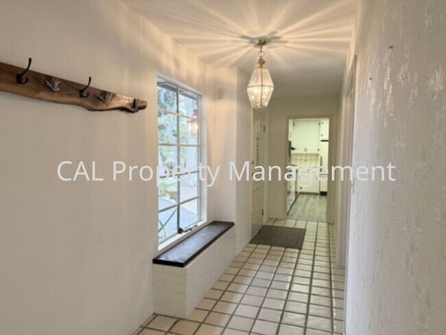 Foto del edificio - Beautiful 3-Bedroom Pebble Beach Home!