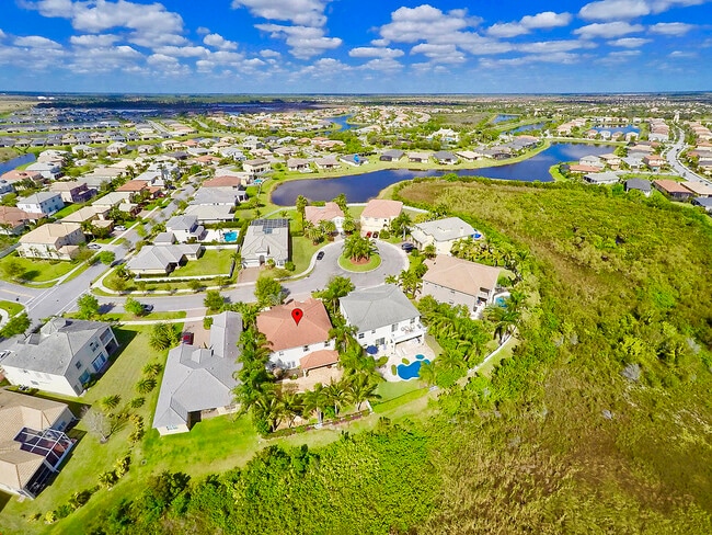 Building Photo - 11461 SW Waldorf Ct