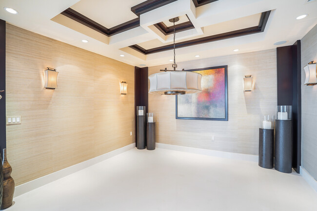 Building Photo - 333 Las Olas Way