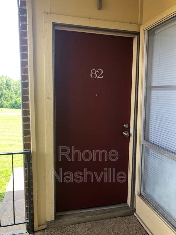 Building Photo - 515 Basswood Ave