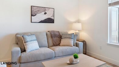 Building Photo - 10670 Jake Jabs Blvd