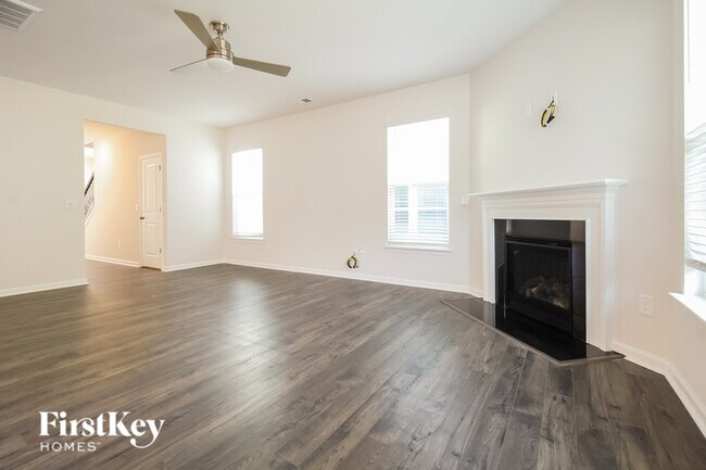 Building Photo - 400 Ashborne Ln