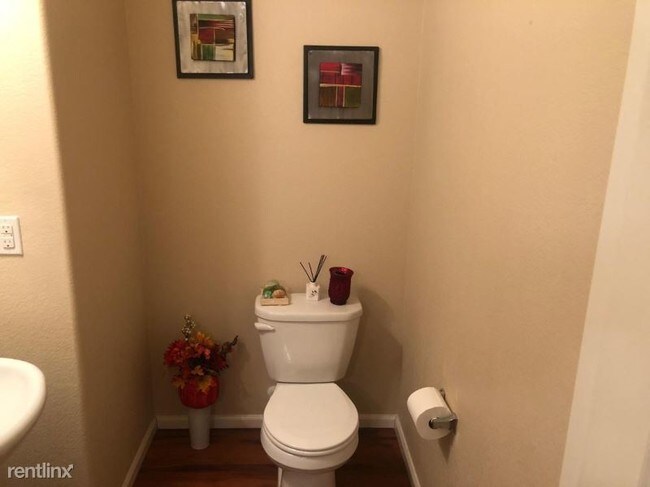 Foto del edificio - 2 br, 2.5 bath Townhome - 8985 E Nichols Pl