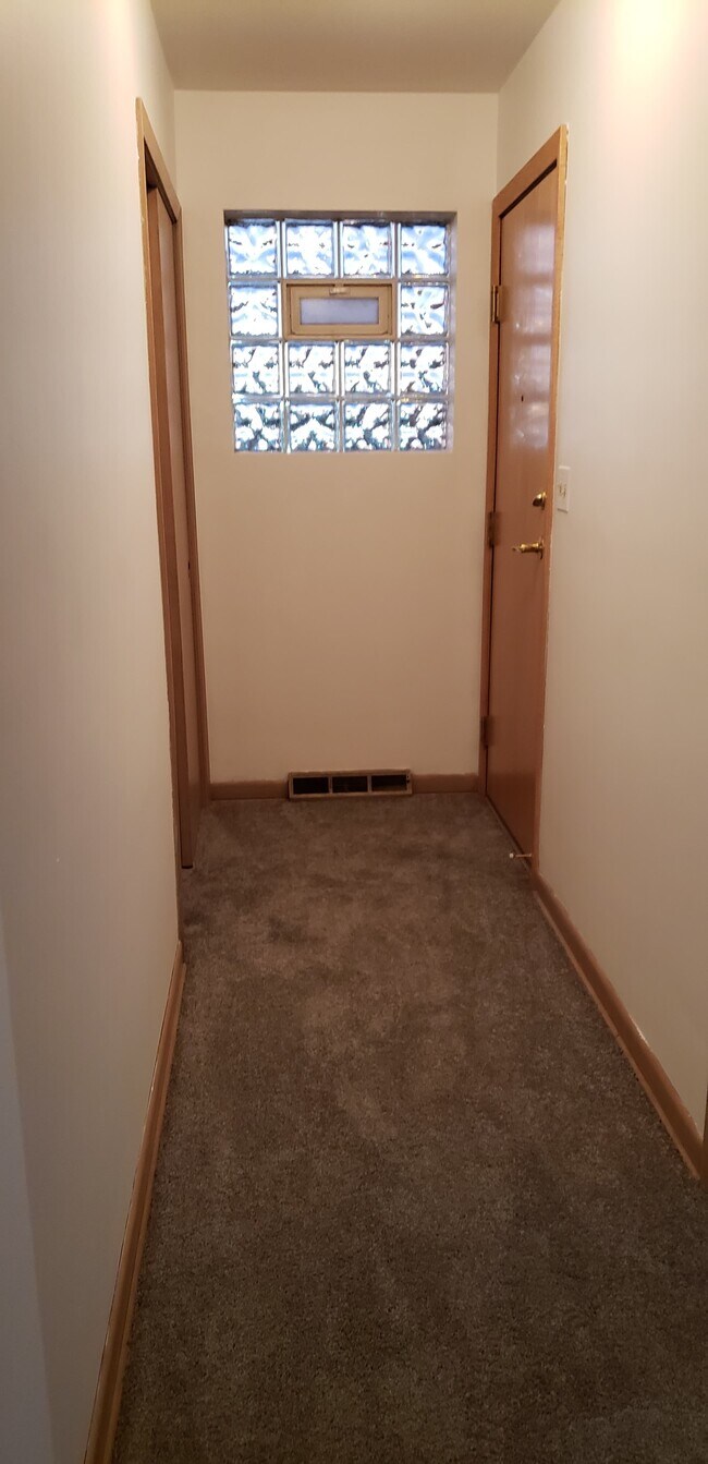 Enterway - 4953 W 63rd St