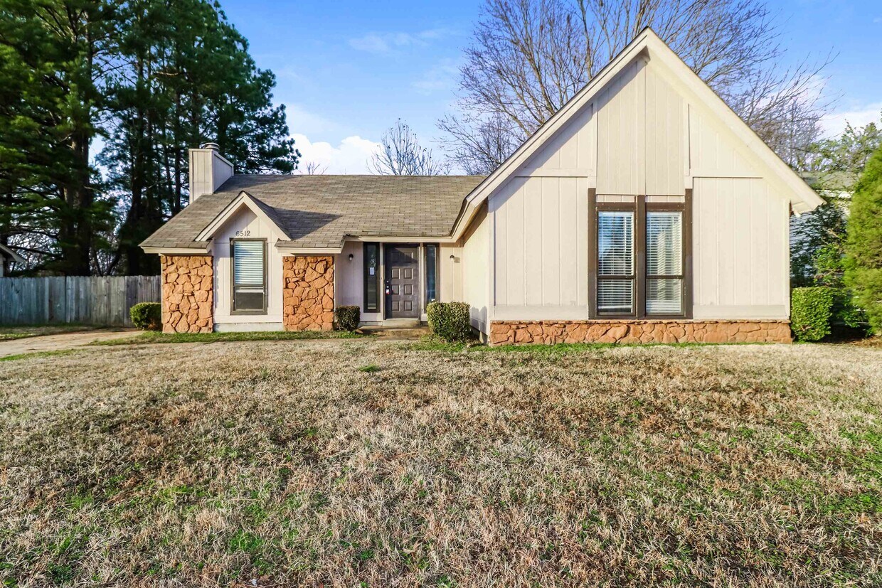 Primary Photo - 6512 Frosty Leaf Dr