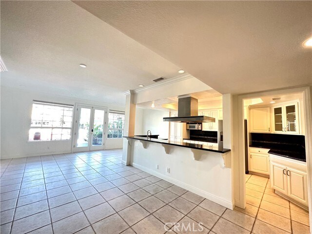 Foto del edificio - 21882 Huron Ln