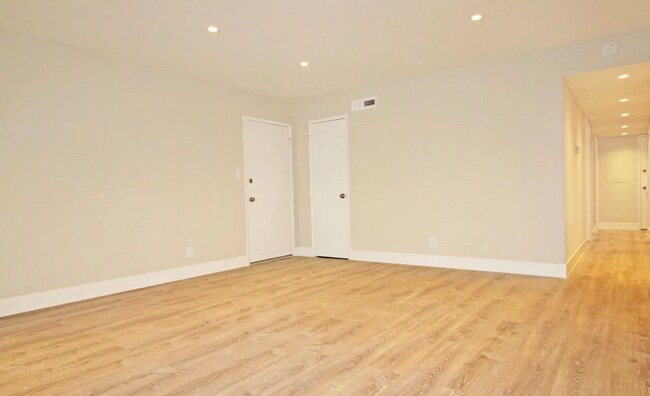 Foto del edificio - 3466 Paxton Ave