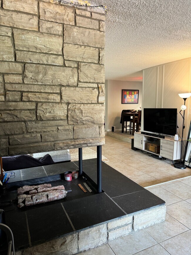 Building Photo - 31 29th Ave