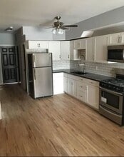 Building Photo - 307 W 27th St