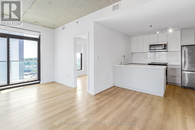 Building Photo - 1354 Carling Ave