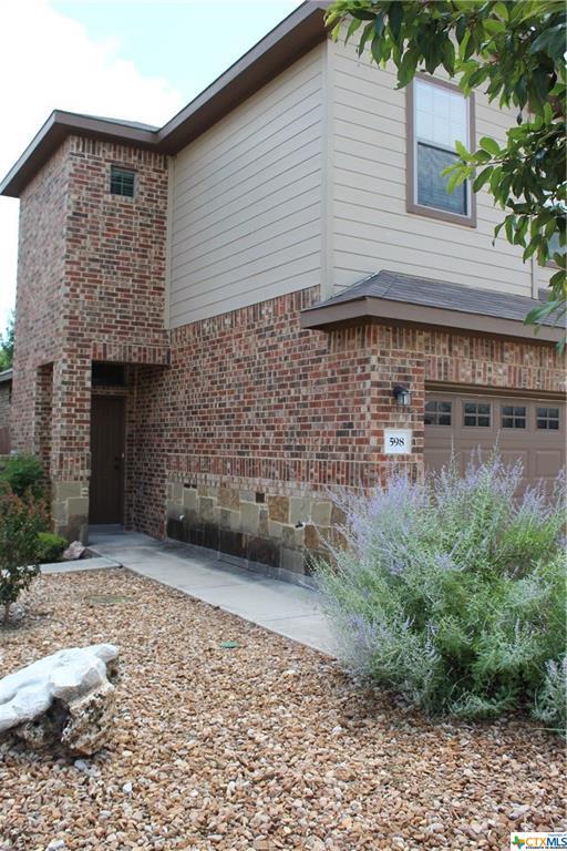598 Creekside Cir, New Braunfels, TX 78130 Townhome Rentals in New