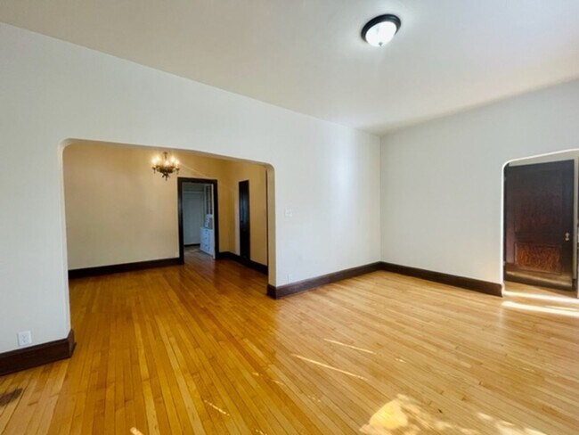 Foto del edificio - 303 N Quincy St