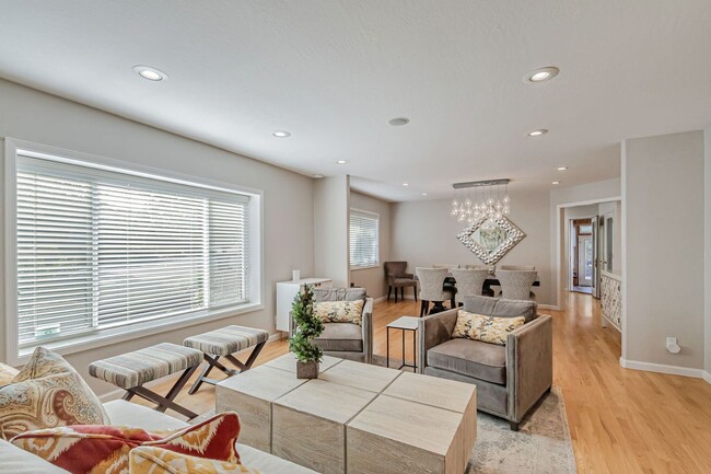 Foto del edificio - Executive Almaden Valley Home