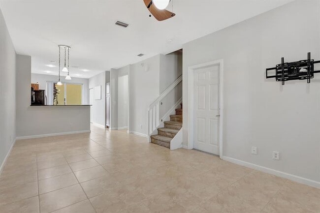 Building Photo - 3204 NW 33rd St