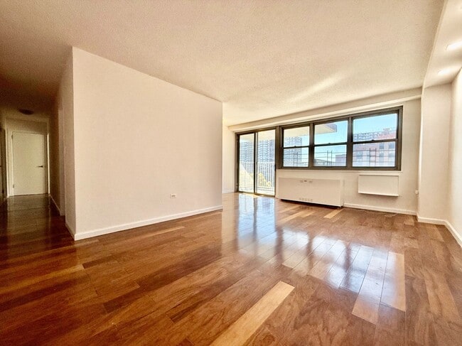Building Photo - 875 Boynton Ave