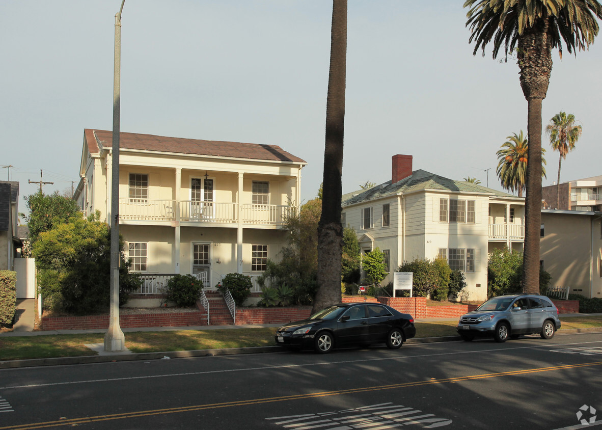 Building Photo - 423-429 Ocean Ave