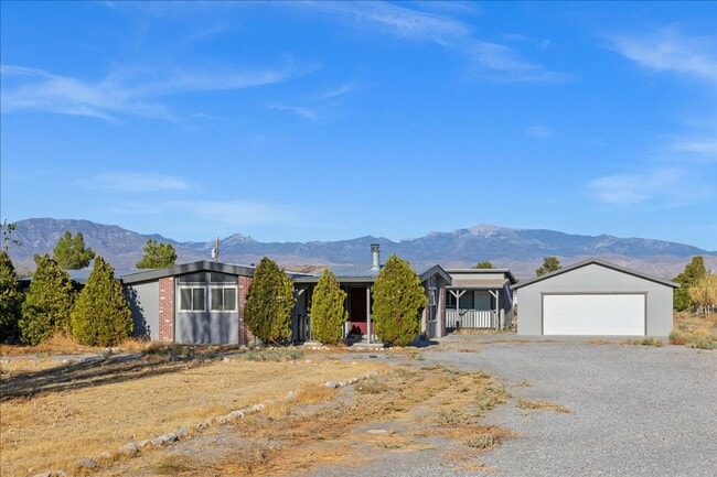 Building Photo - Charming Pahrump Home on a Quiet Cul-de-Sac