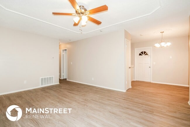 Foto del edificio - 107 Inwood Cir