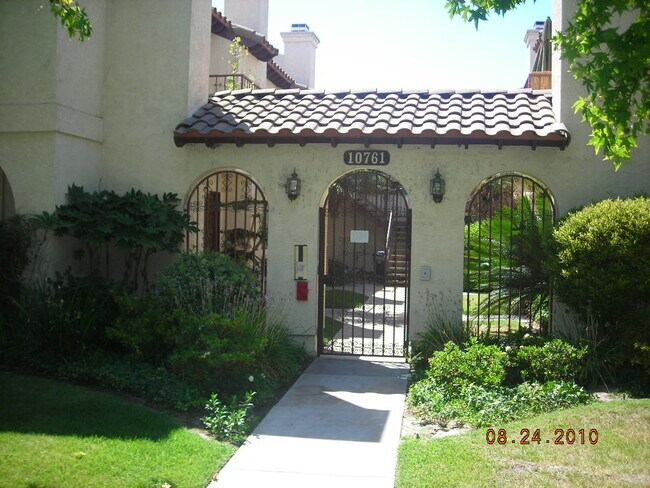 Foto del edificio - 10761 Chestnut St