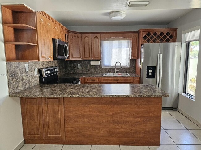Building Photo - 6201 SW 138th Ct